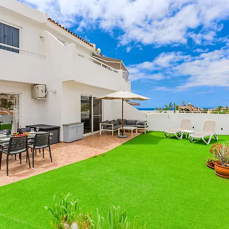 شقة Huge Sunny Terrace Heated Pool