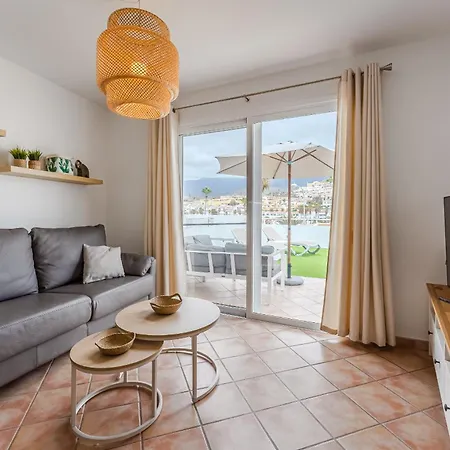 Huge Sunny Terrace Heated Pool *