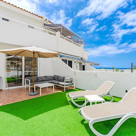 Huge Sunny Terrace Heated Pool Costa Adeje (Tenerife)