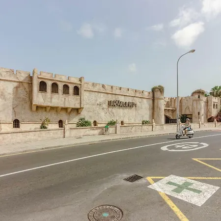 アパート Huge Sunny Terrace Heated Pool *