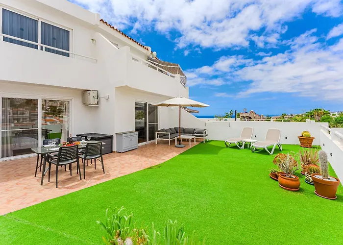 Apartment Huge Sunny Terrace Heated Pool